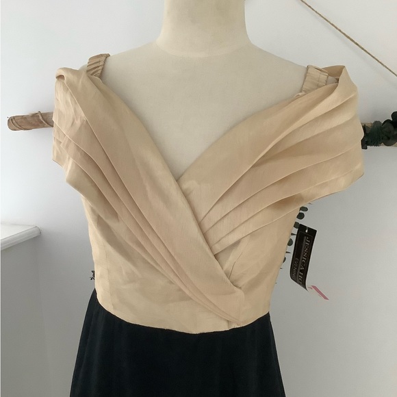 New 90s Jessica Howard off shoulder fitted dress gold/champagne black 2 4 - Picture 5 of 11